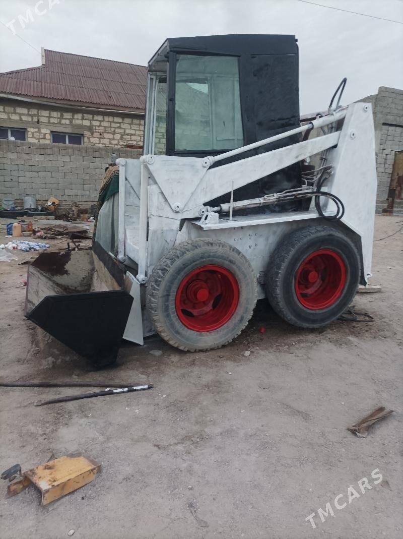 Bobcat S175 2013 - 100 000 TMT - Ашхабад - img 1