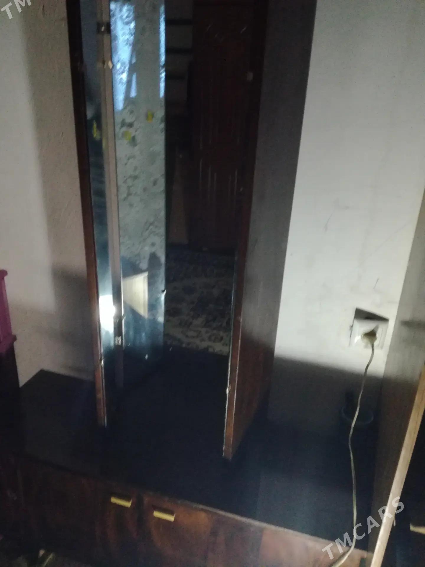 Трюмо и Телевизор - Mary - img 1