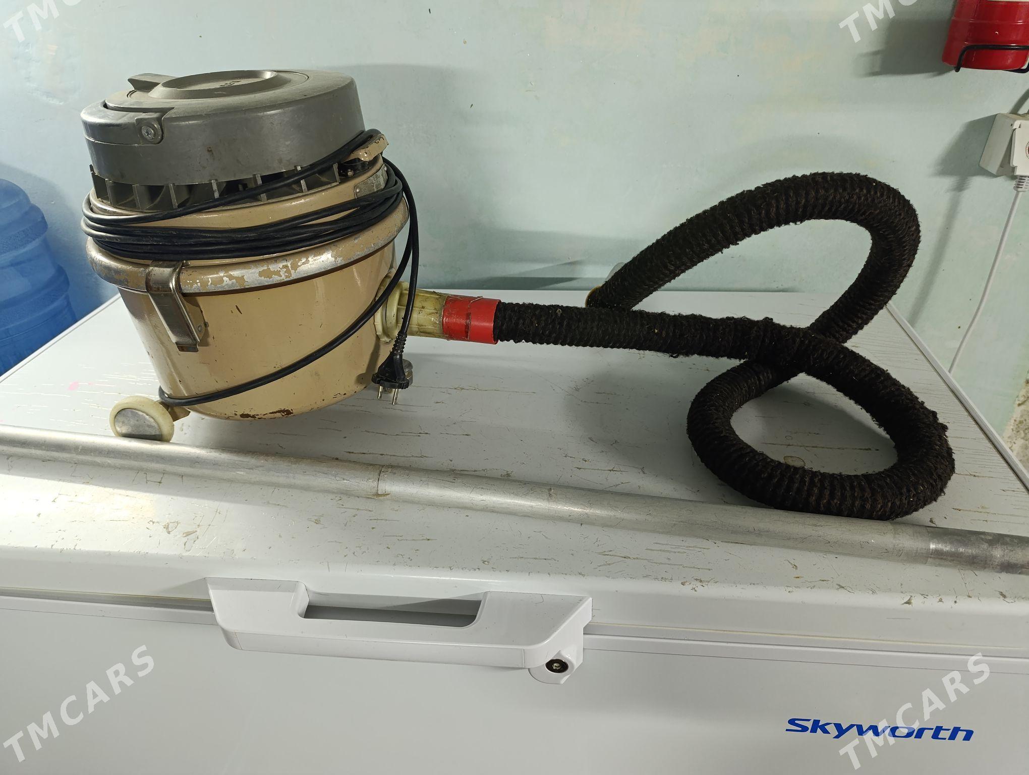 Palesos Палесос - Moskowskiý köç. (10 ýyl abadançylyk şaýoly) - img 1