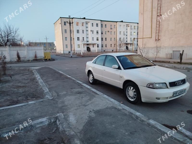 Audi A4 1999 - 35 000 TMT - Дашогуз - img 1
