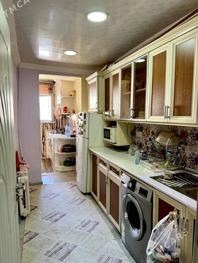 3 ком 2 этаж 6 мкр - 6 mkr - img 1