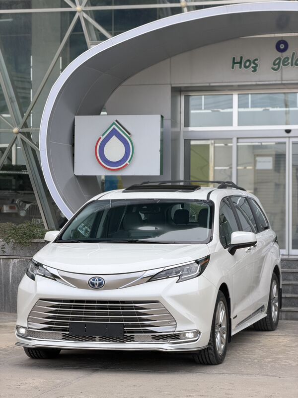 Toyota Sienna 2021 - 555 750 TMT - Ашхабад - img 1