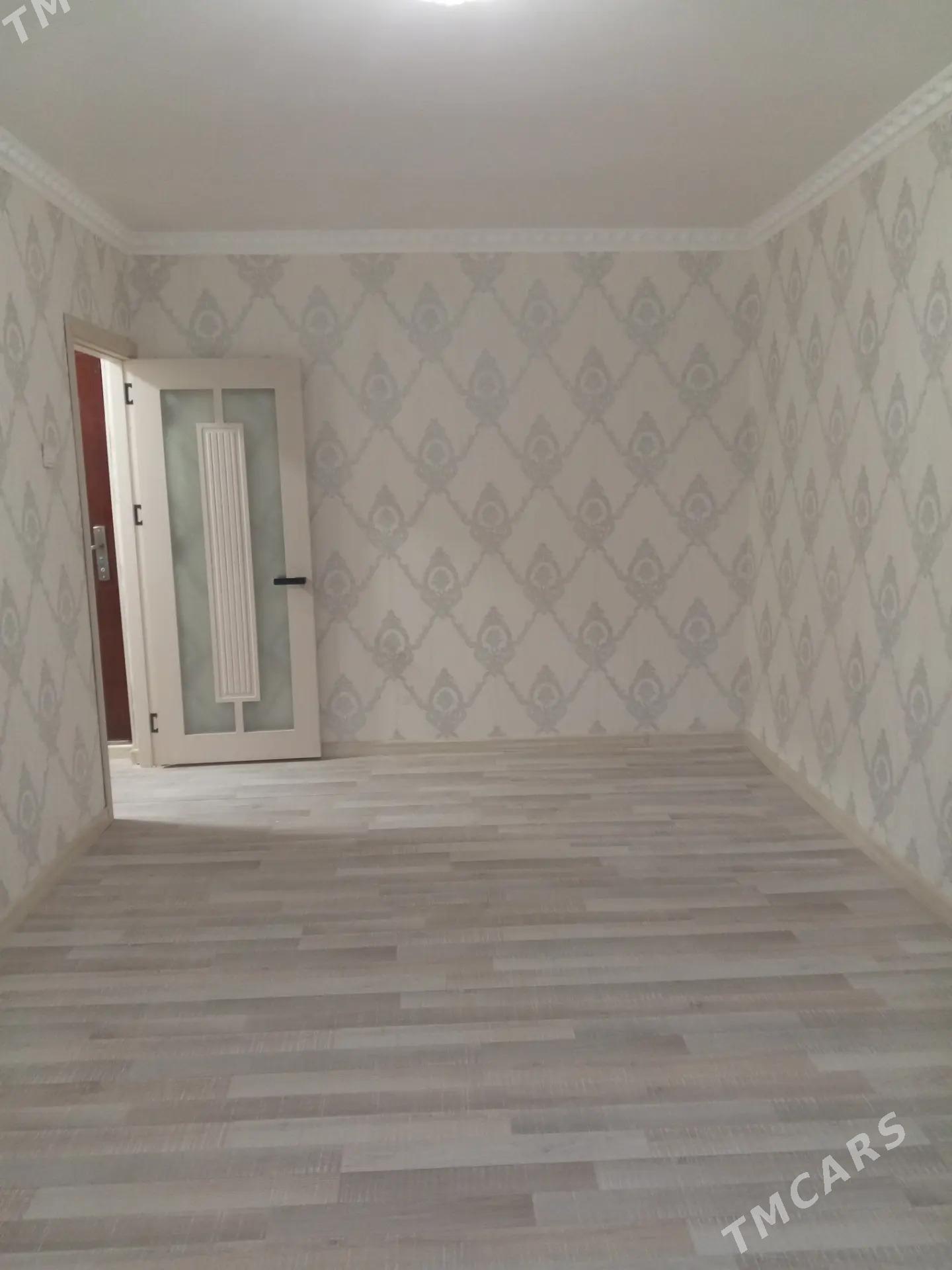 10 МКР 1КОМ - 10 mkr - img 1