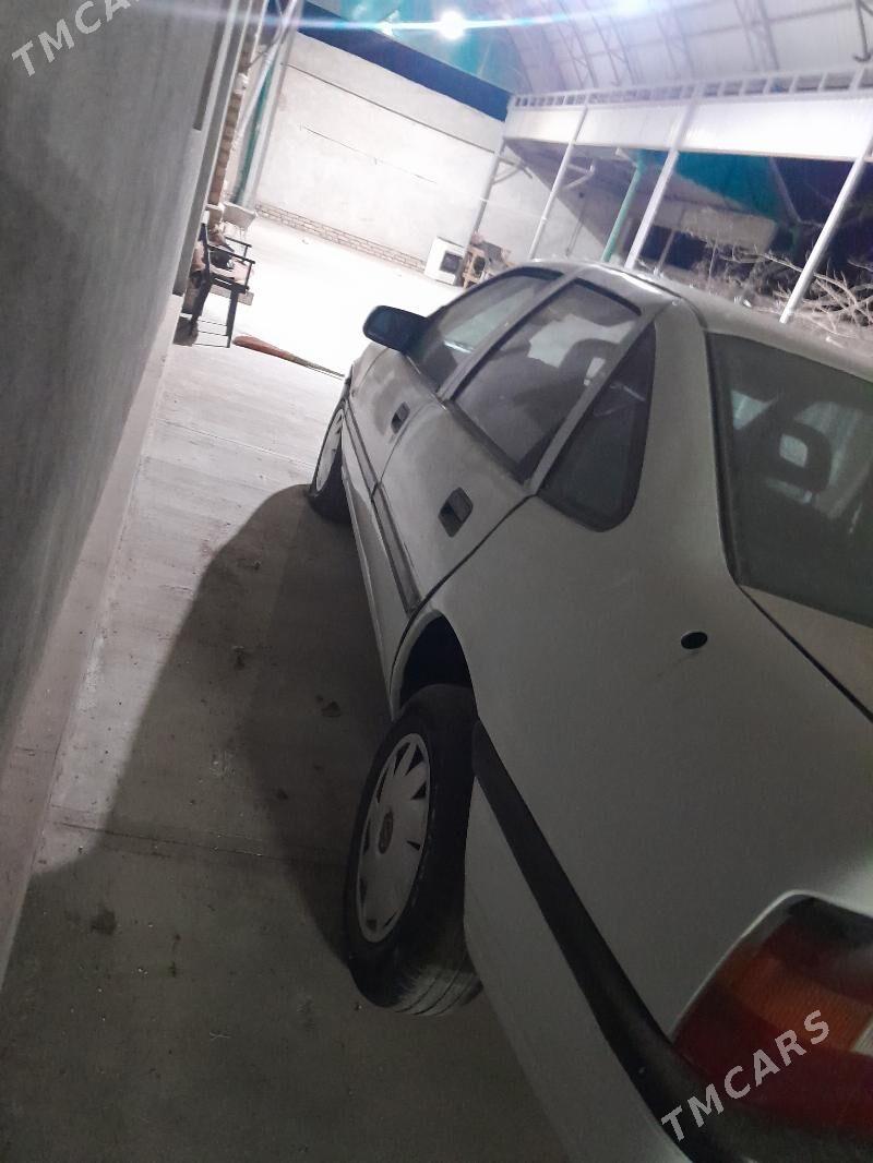 Opel Vectra 1991 - 32 000 TMT - Гурбансолтан Едже - img 1