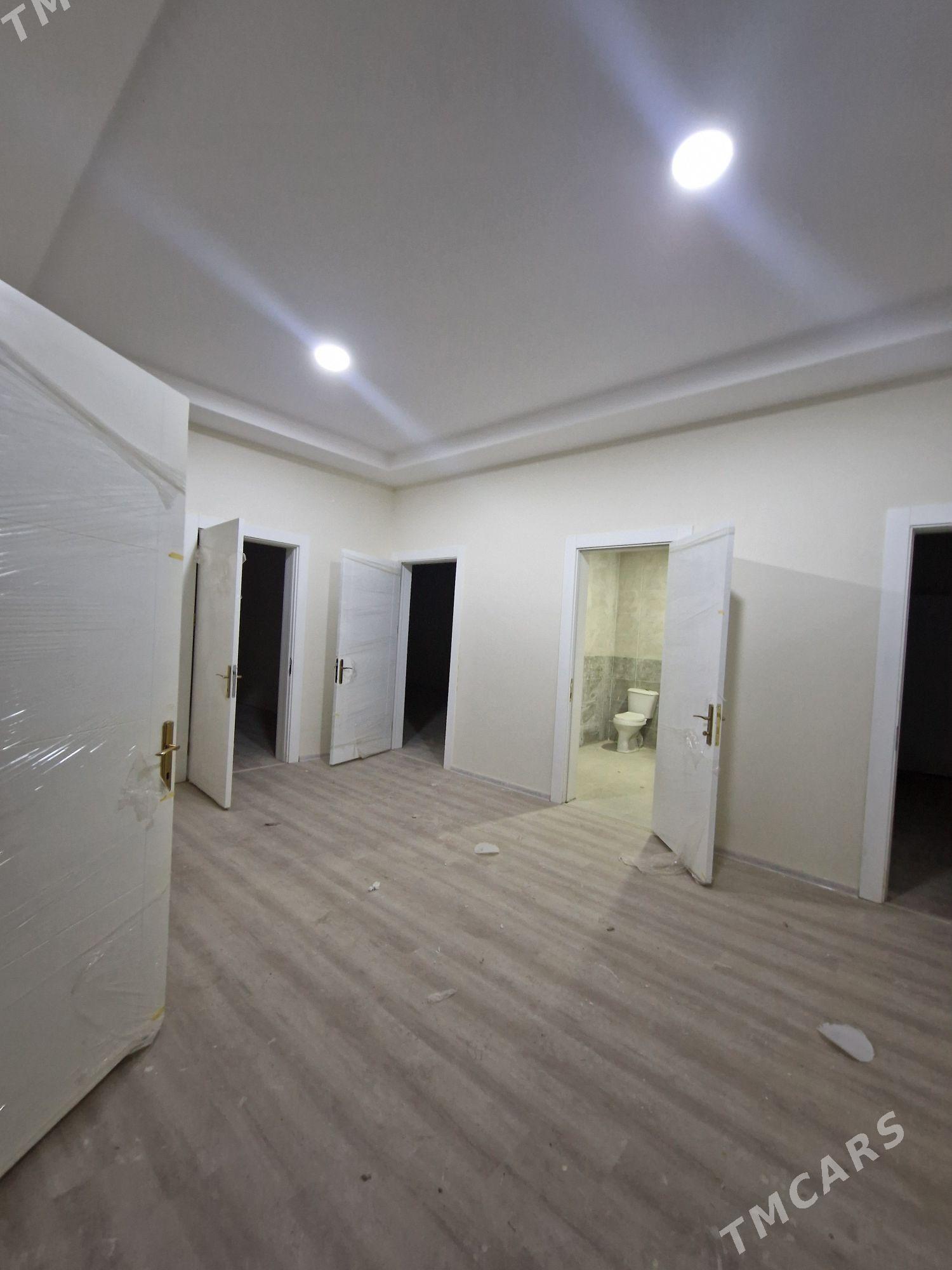 Polu elitga satlykda - Анев - img 1