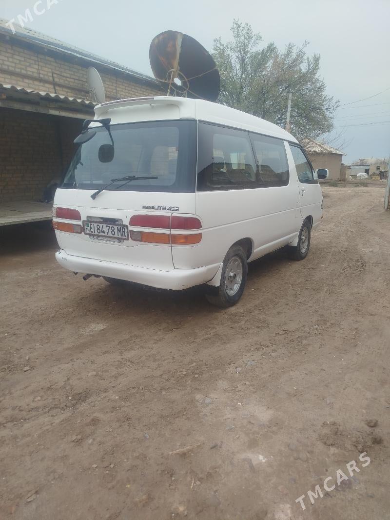 Toyota Town Ace 1993 - 48 000 TMT - Türkmengala - img 1