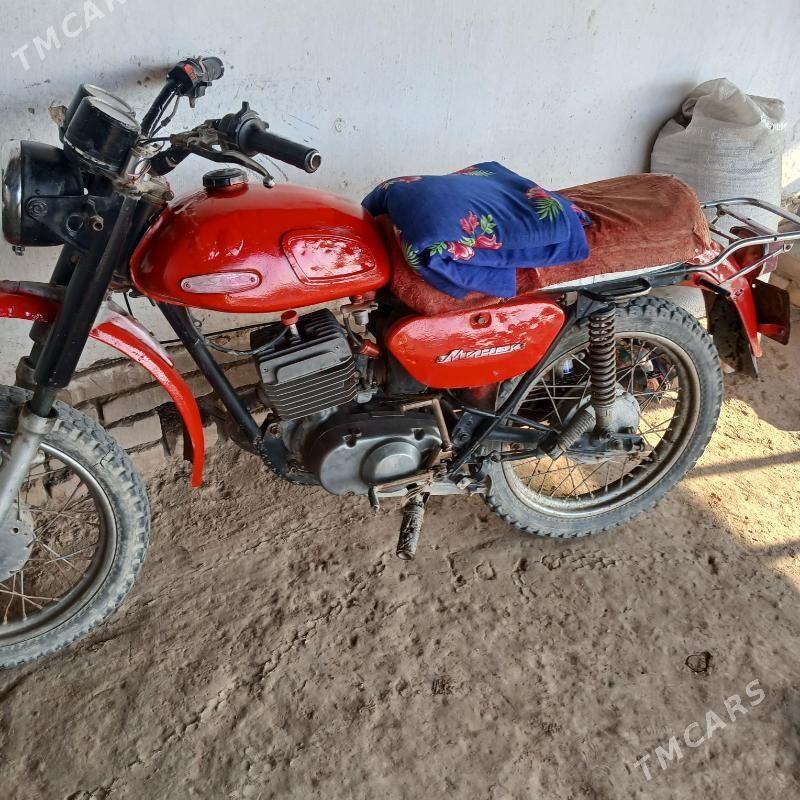 Iž Planeta 2023 - 3 200 TMT - Халач - img 1