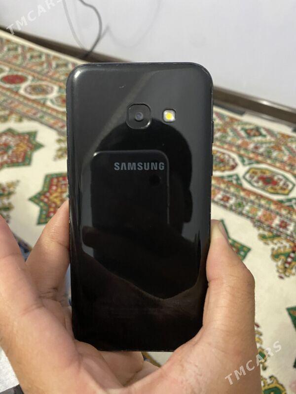 Samsung A3 (2017) - Çärjew - img 1