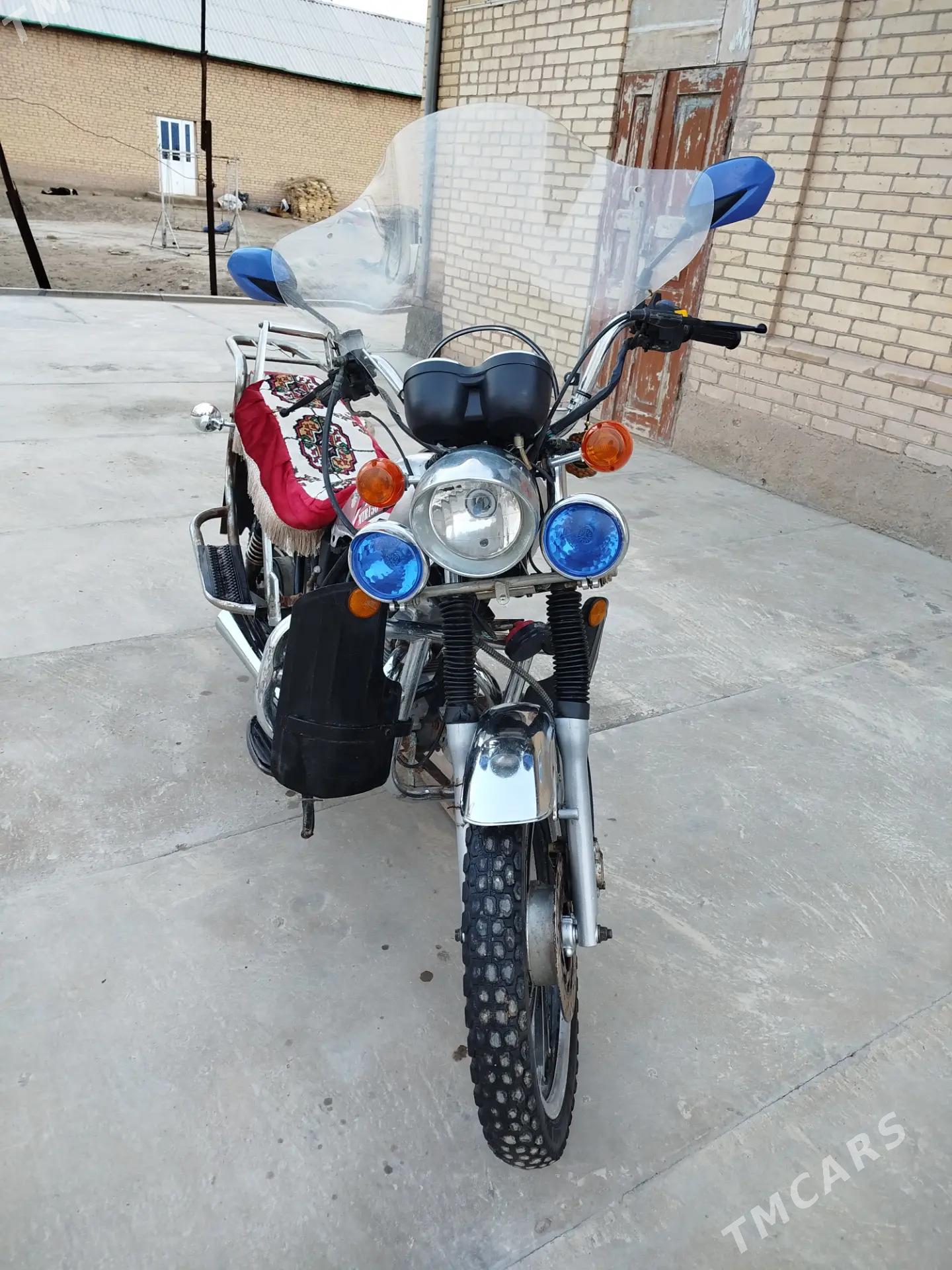 Fekon FK200-14G 2011 - 18 000 TMT - Farap - img 1