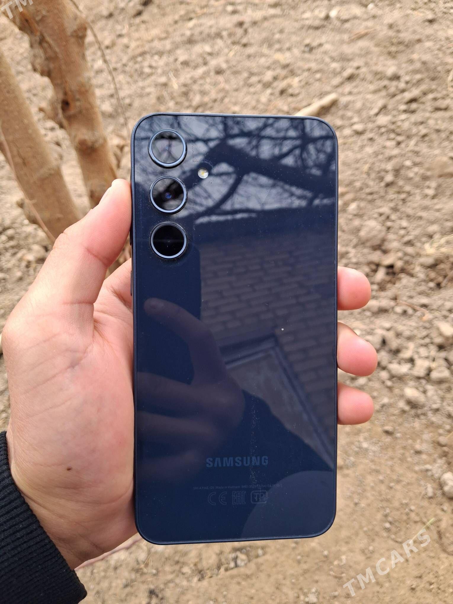 A35 5G - Dänew - img 1