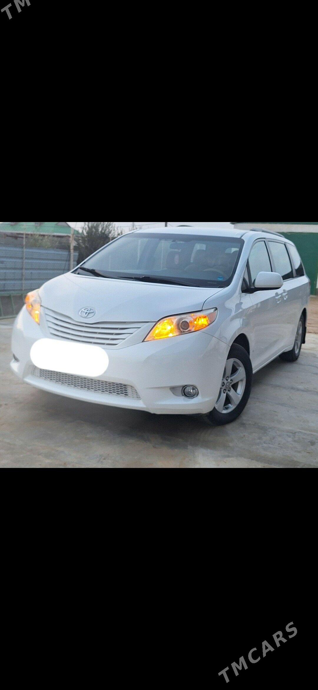 Toyota Sienna 2012 - 285 000 TMT - Etrek - img 1