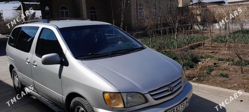 Toyota Sienna 2002 - 195 000 TMT - Türkmenabat - img 1