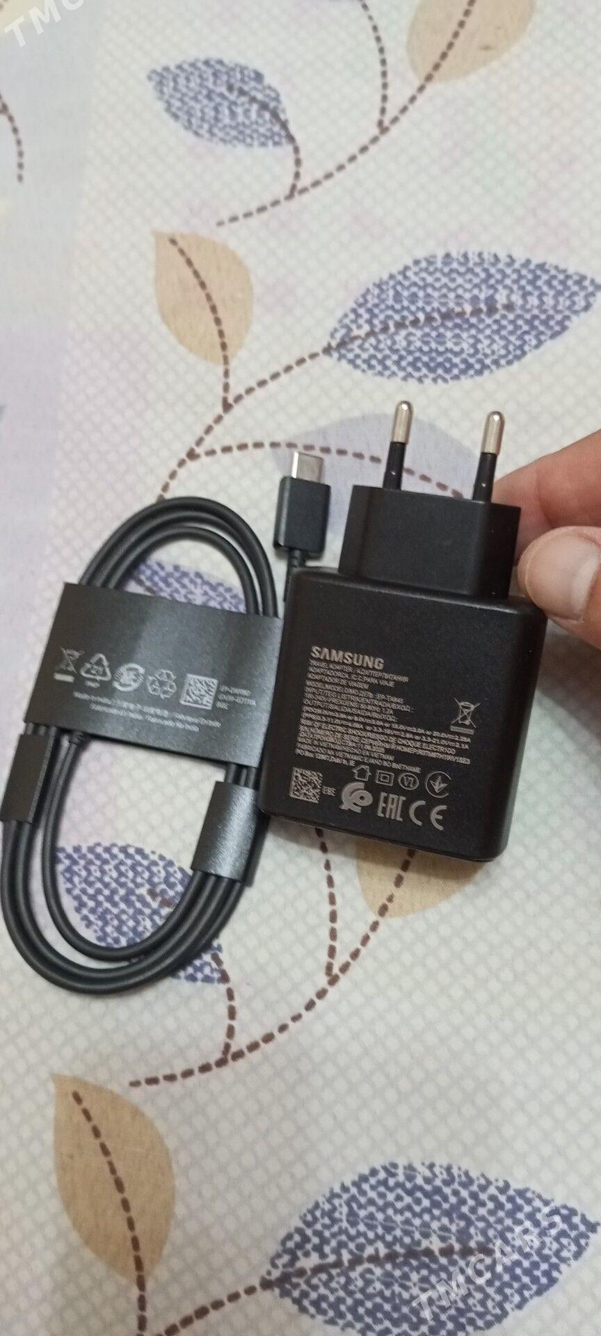 s25ultra zaryatnik usb - Aşgabat - img 1