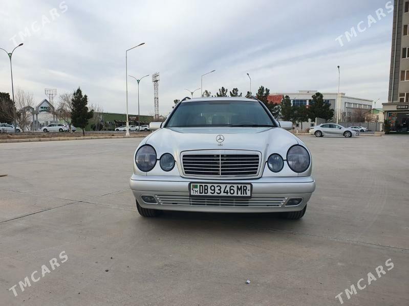 Mercedes-Benz W212 1999 - 100 000 TMT - Векильбазар - img 1
