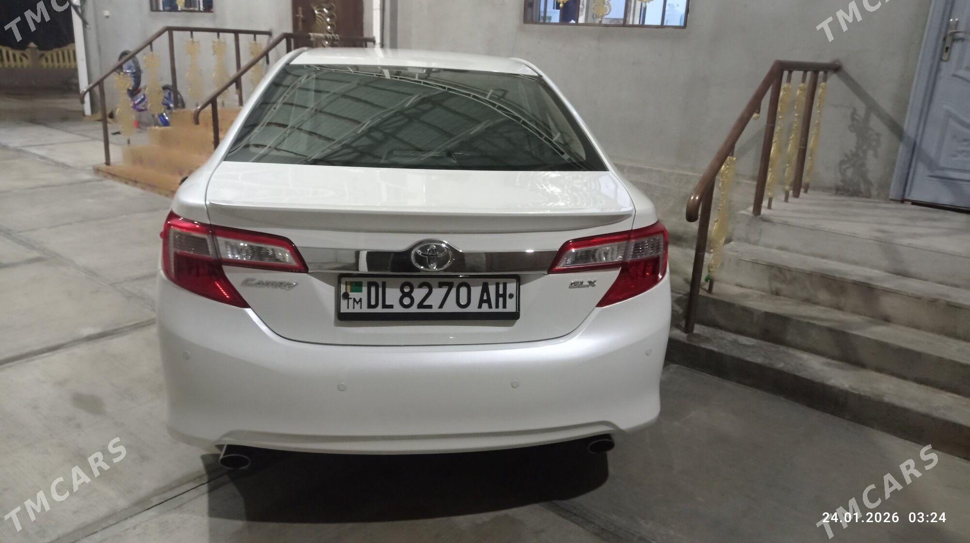 Toyota Camry 2012 - 300 000 TMT - Bäherden - img 1