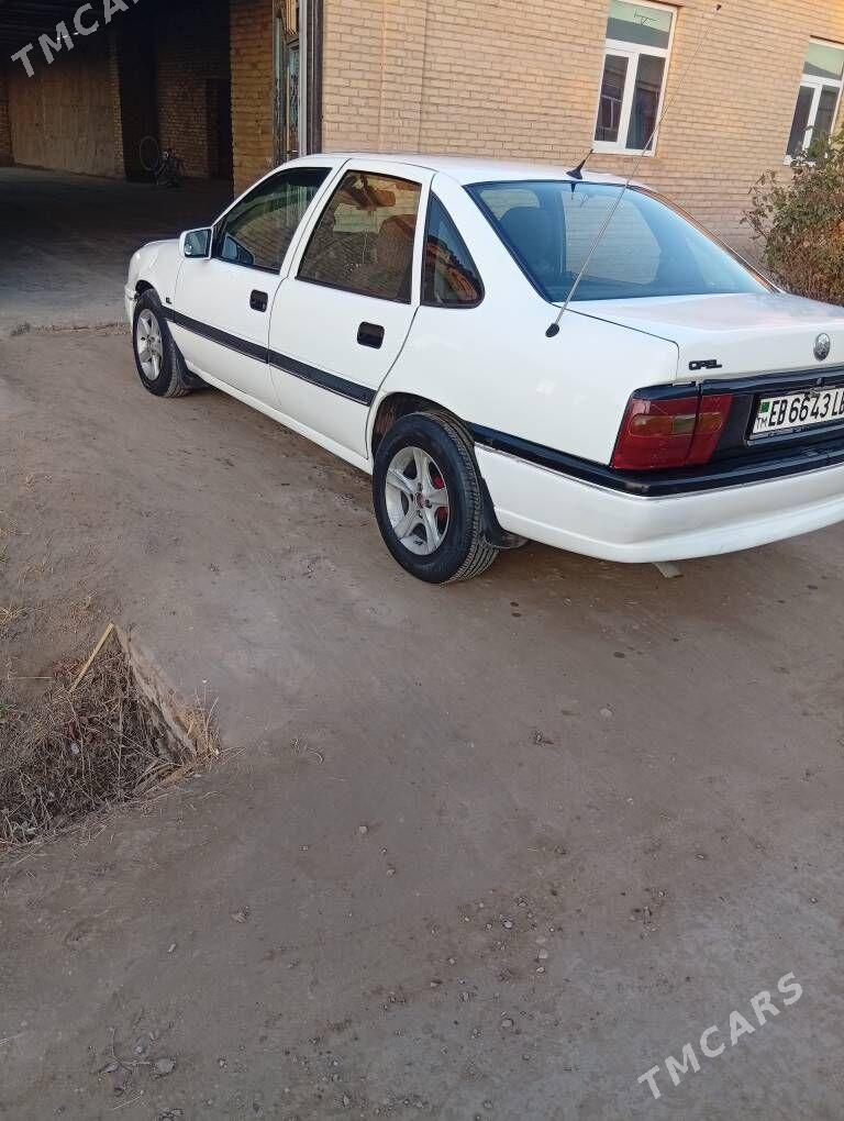 Opel Vectra 1993 - 43 000 TMT - Farap - img 1
