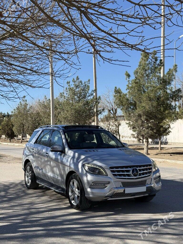 Mercedes-Benz ML350 2012 - 500 000 TMT - Балканабат - img 1