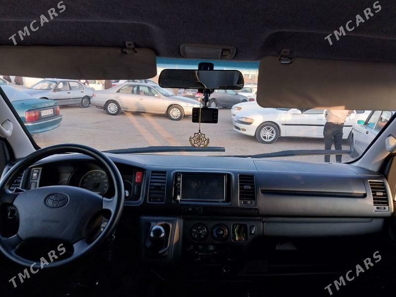 Toyota Hiace 2006 - 260 000 TMT - Mary - img 1