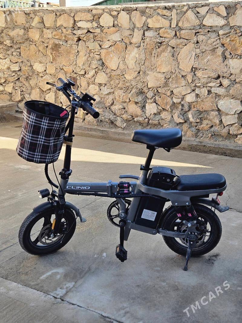 Tokly skutur - Балканабат - img 1