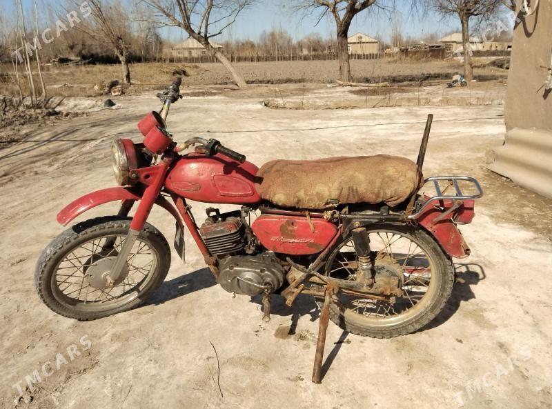 Fekon FK150-8G 2013 - 2 000 TMT - Boldumsaz - img 1