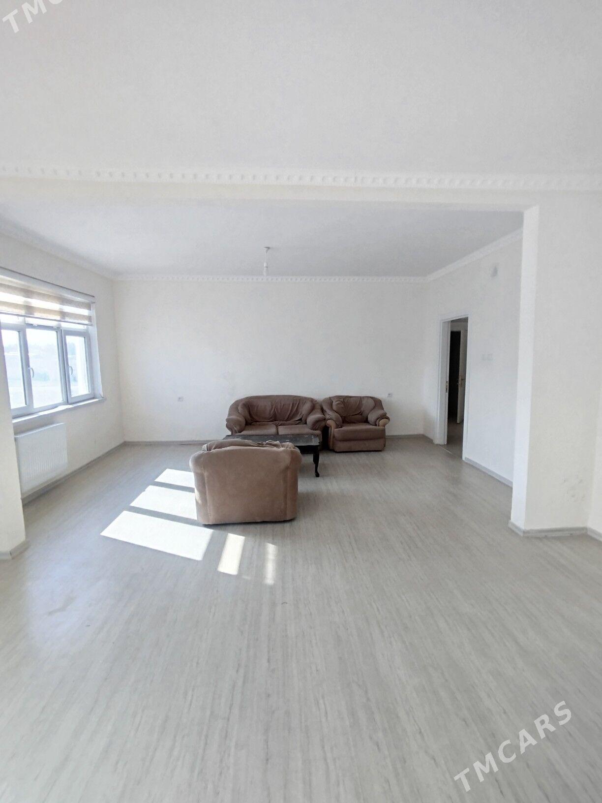 Büzmeýin gres täze ahal - Büzmeýin GRES - img 1