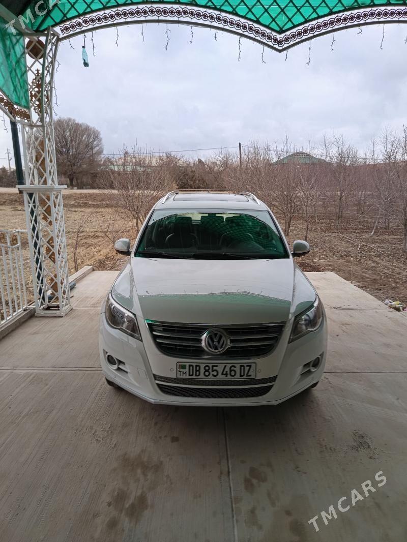 Volkswagen Tiguan 2009 - 170 000 TMT - Гурбансолтан Едже - img 1