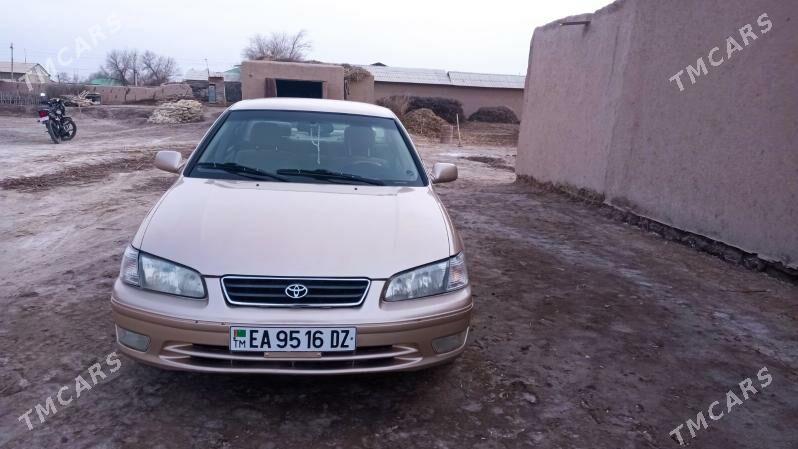 Toyota Camry 2000 - 140 000 TMT - етр. Туркменбаши - img 1