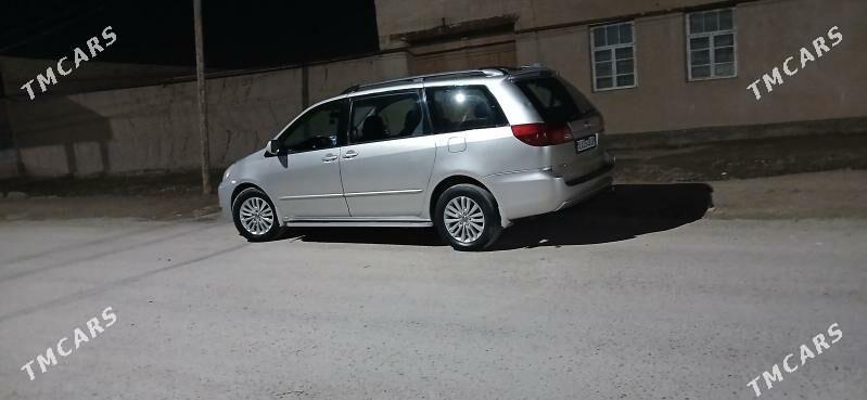 Toyota Sienna 2005 - 240 000 TMT - Туркменабат - img 1