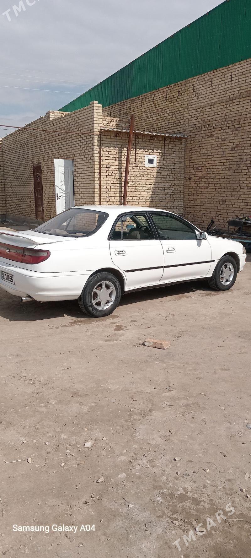 Toyota Carina 1992 - 50 000 TMT - Çärjew - img 1