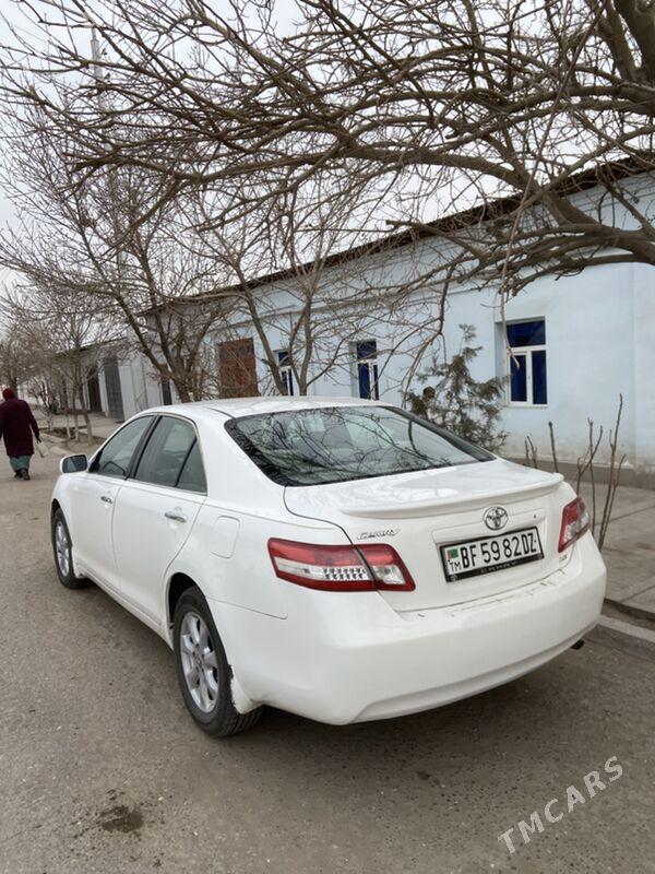 Toyota Camry 2011 - 185 000 TMT - Дашогуз - img 1
