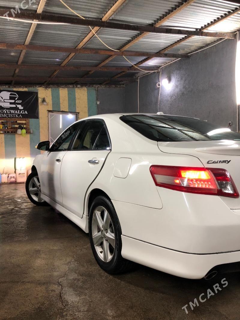 Toyota Camry 2010 - 200 000 TMT - Гёкдепе - img 1