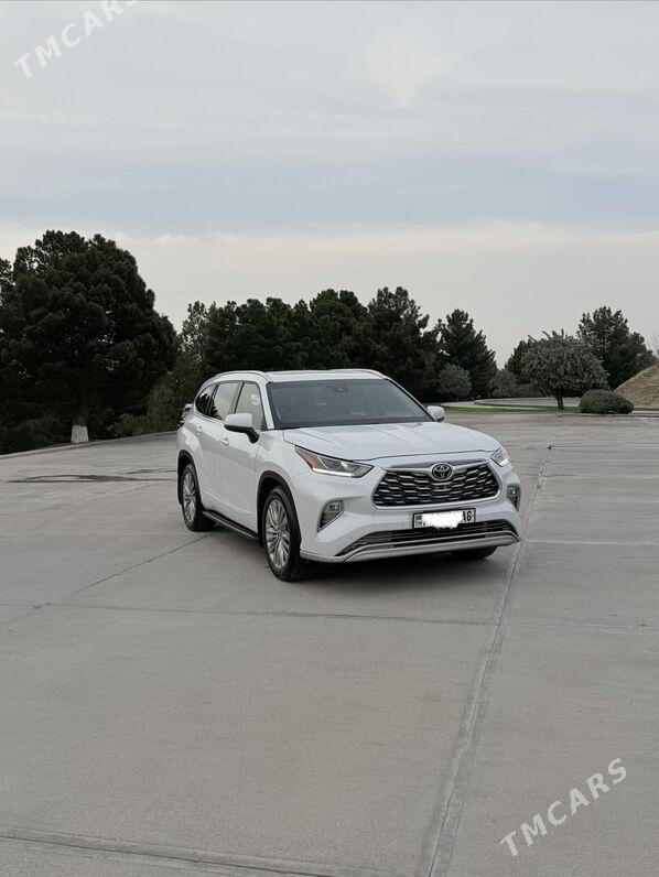 Toyota Highlander 2022 - 635 000 TMT - Aşgabat - img 1