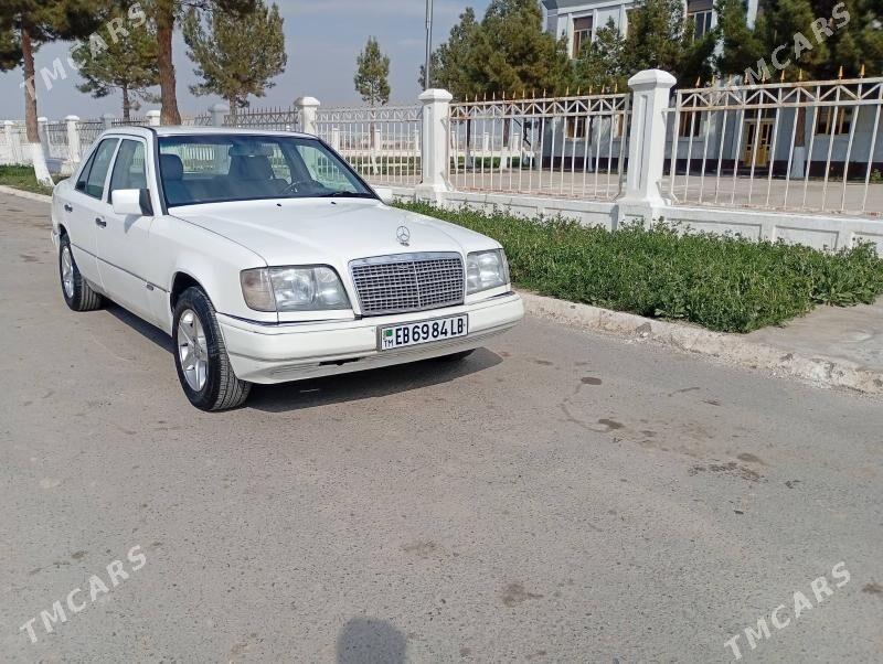 Mercedes-Benz 230E 1993 - 50 000 TMT - Туркменабат - img 1