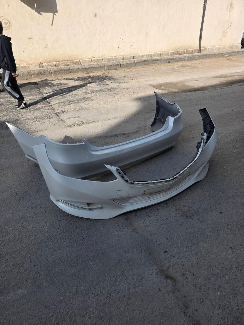 mersedes bamper w 212 5 000 TMT - ул. Московская (10 йыл абаданчылык ш.) - img 1