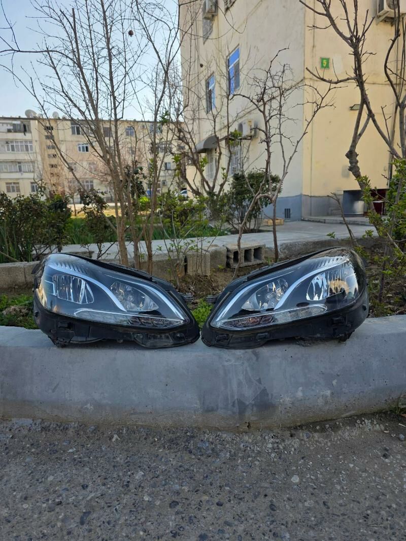 mersedes fara 5 500 TMT - ул. Московская (10 йыл абаданчылык ш.) - img 1