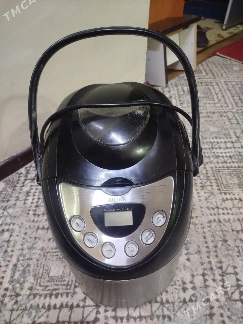 AKIRA. Hamyr ýuguryjy - Türkmenbaşy - img 1