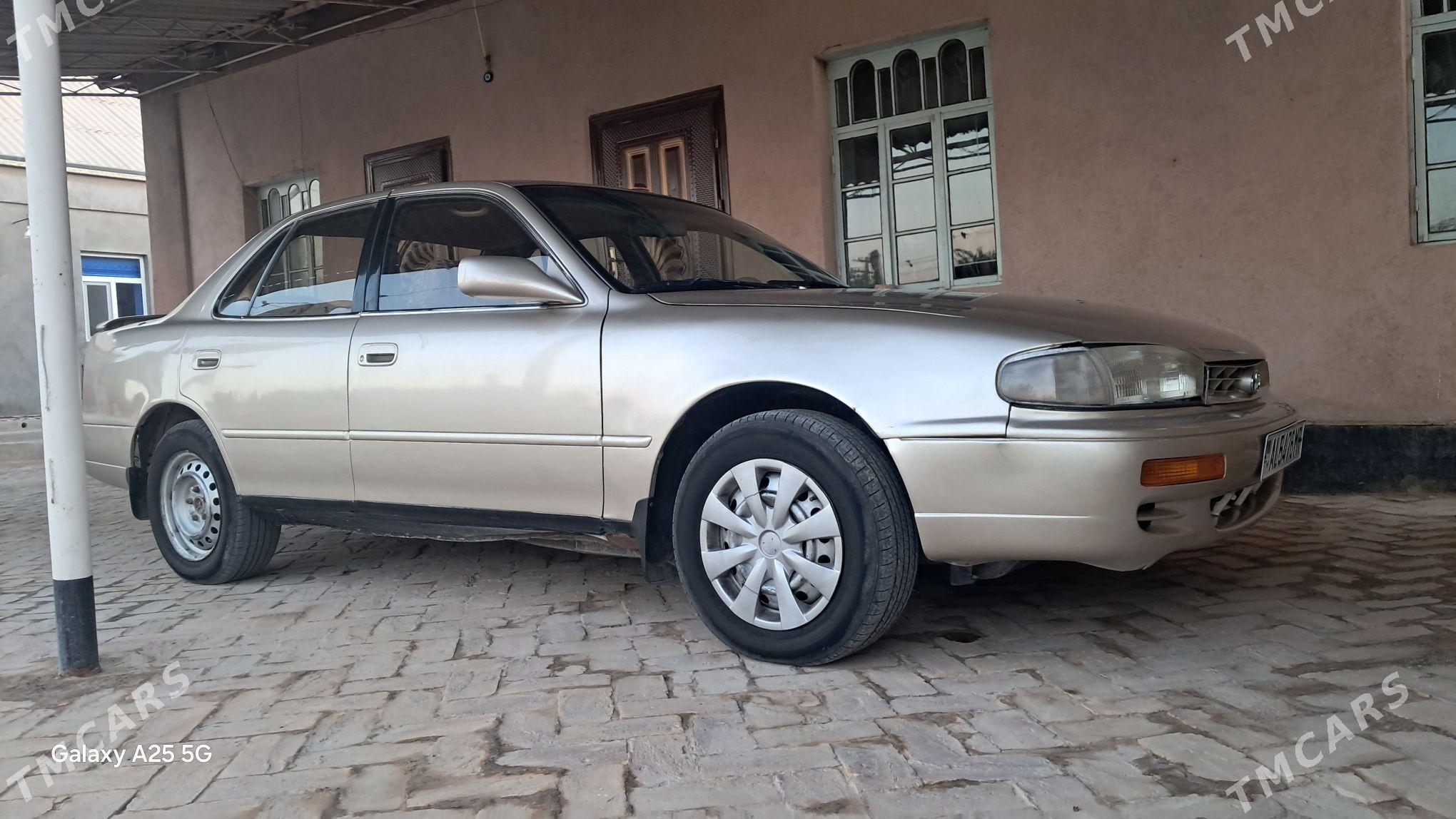 Toyota Camry 1993 - 88 000 TMT - Ёлётен - img 1