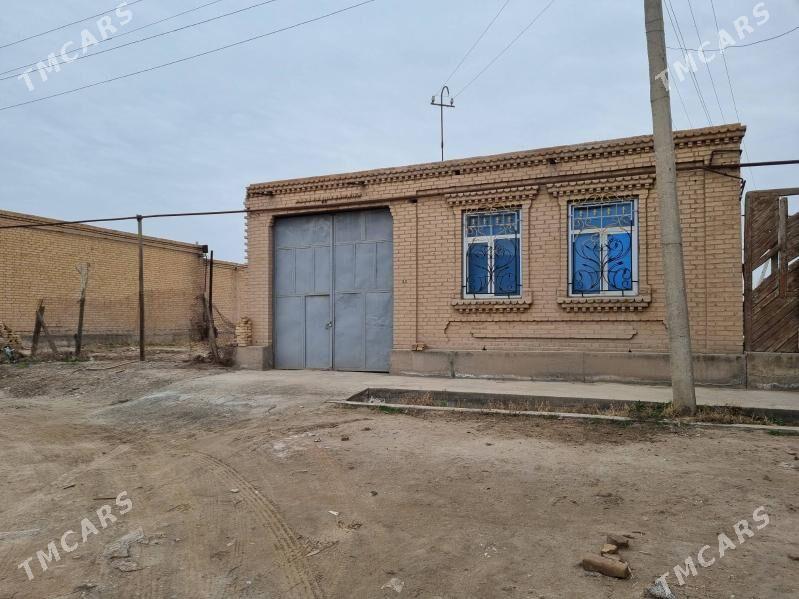 satlyk jay eyesinden - Туркменабат - img 1