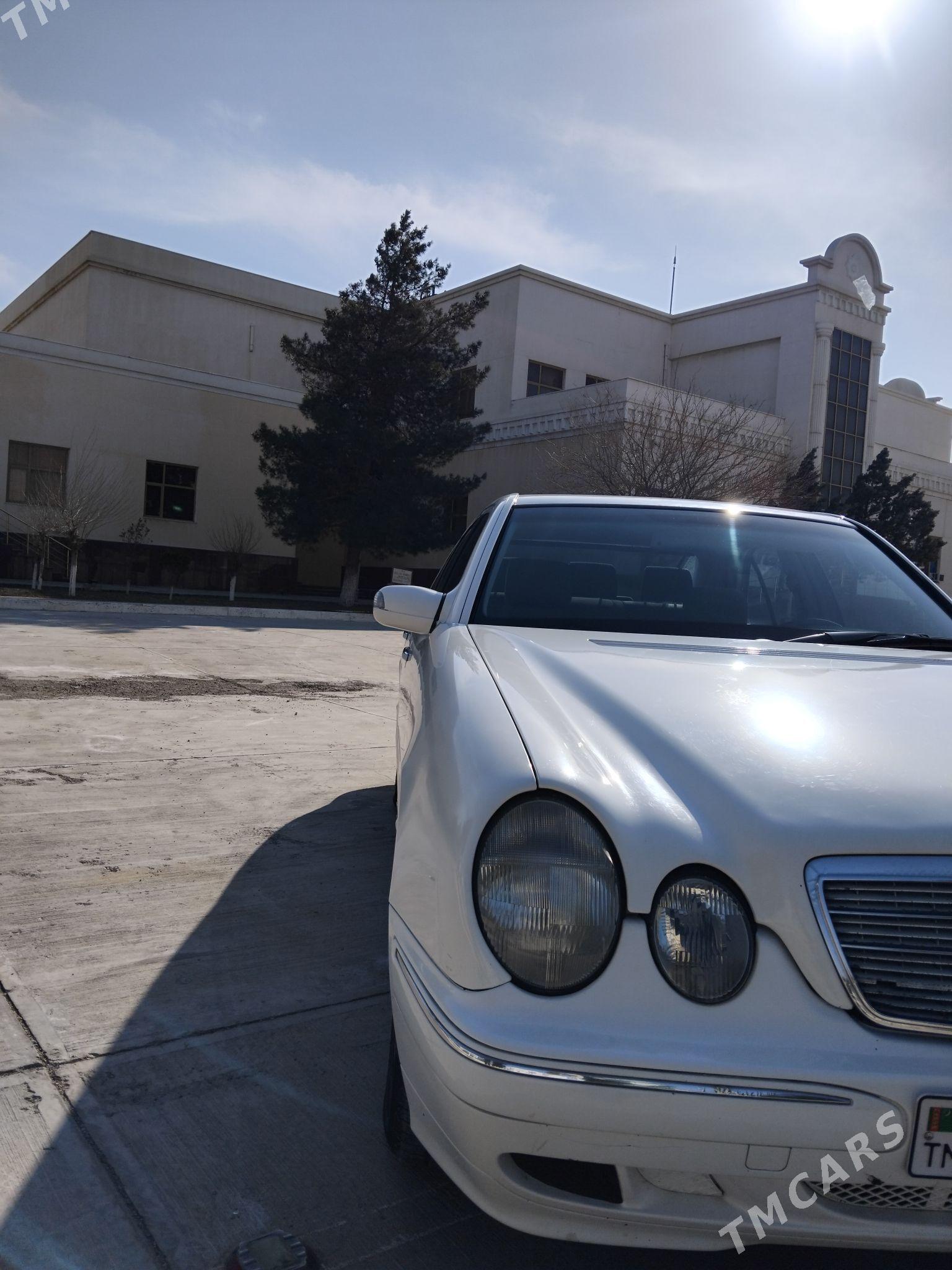 Mercedes-Benz 230E 2001 - 95 000 TMT - Гызыларбат - img 1