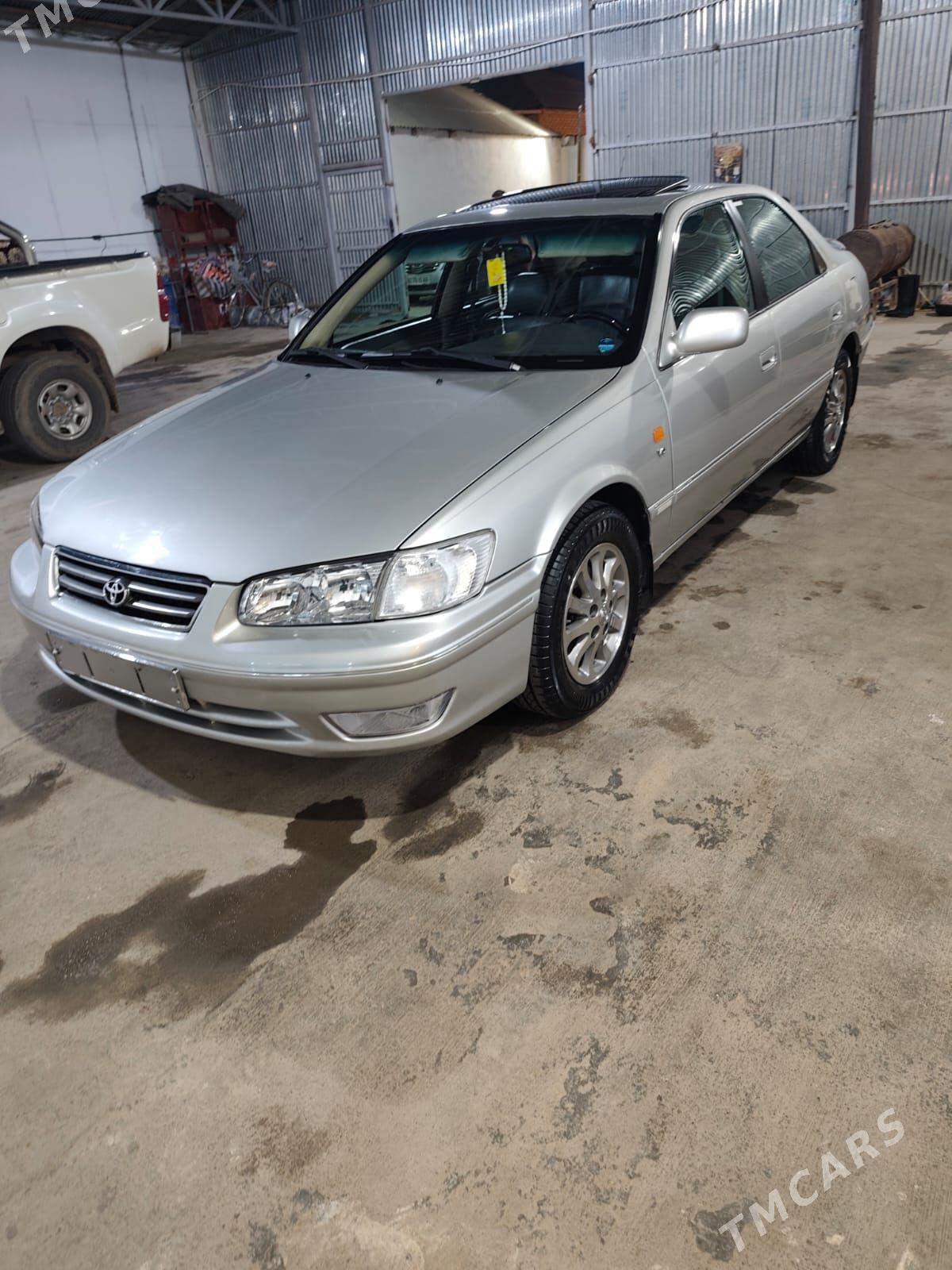 Toyota Camry 2001 - 240 000 TMT - Sarahs - img 1