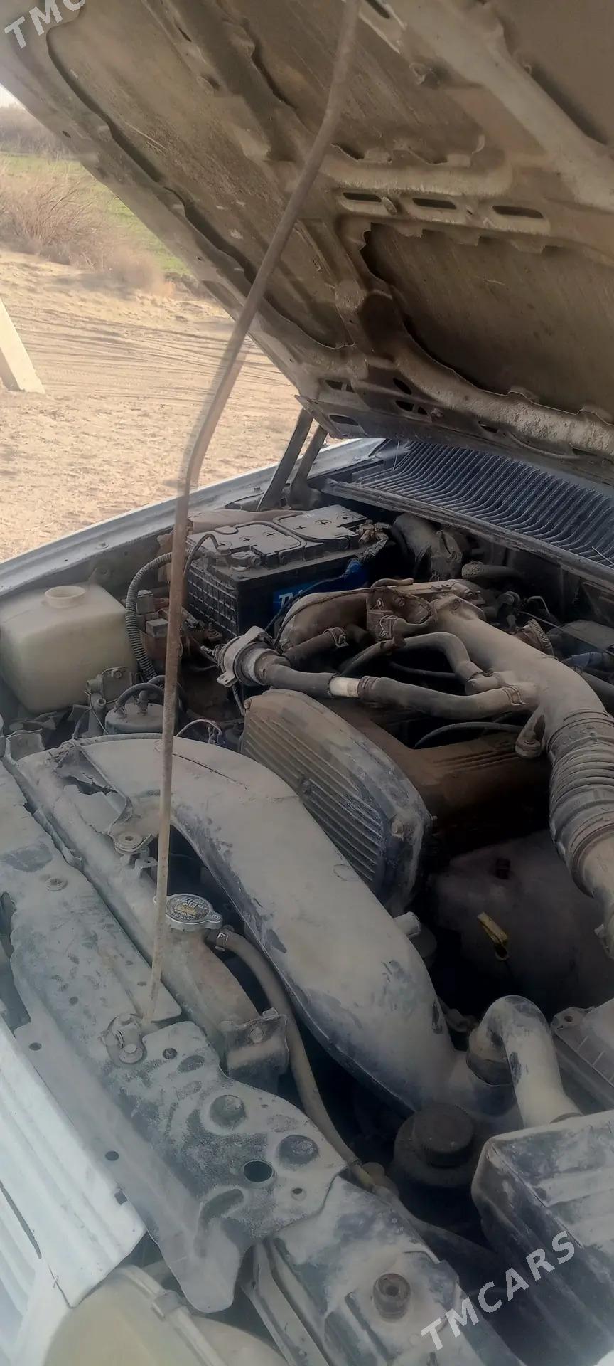 Kia Sportage 1996 - 30 000 TMT - Туркменабат - img 1