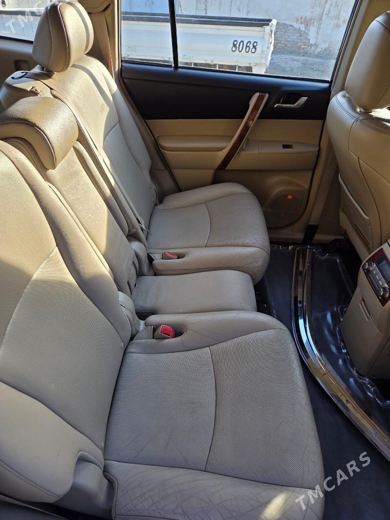 Toyota Highlander 2012 - 400 000 TMT - Şabat etr. - img 1