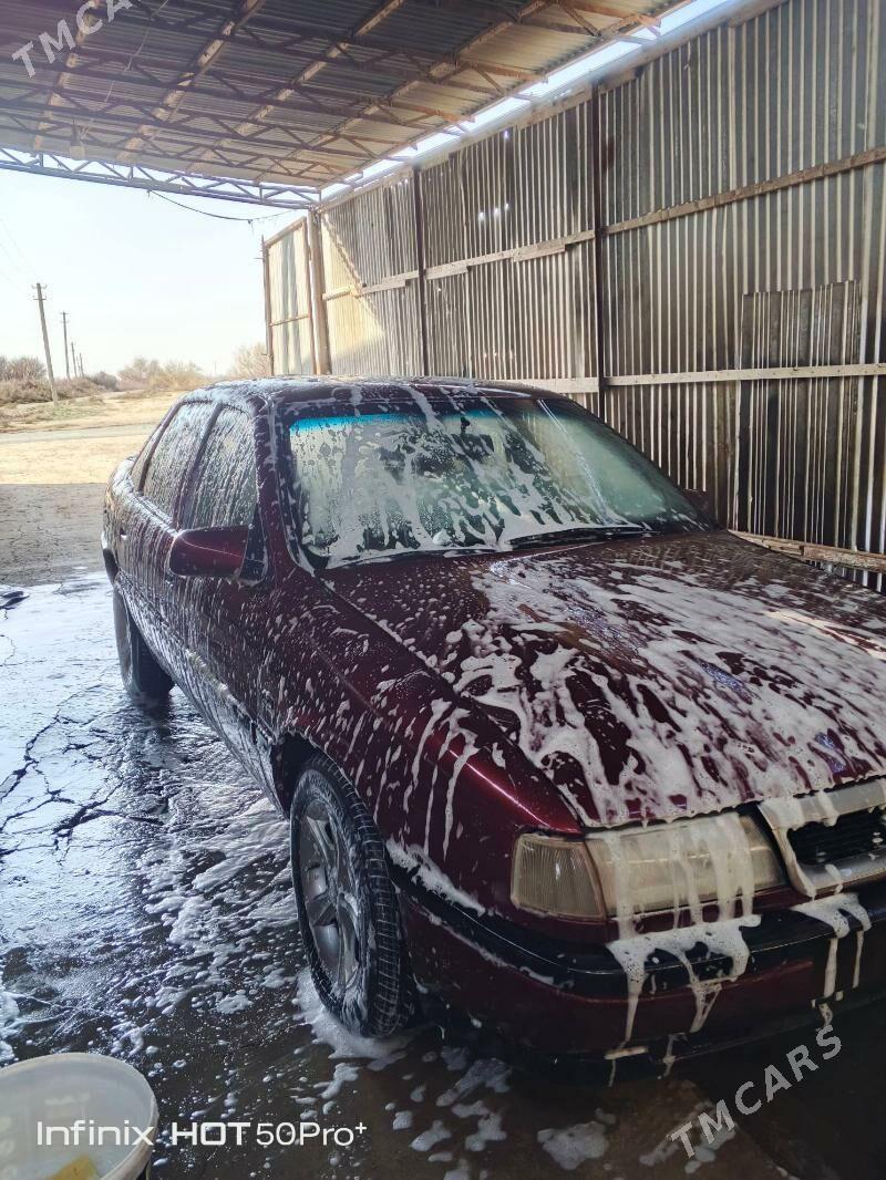 Opel Vectra 1990 - 30 000 TMT - Baýramaly - img 1
