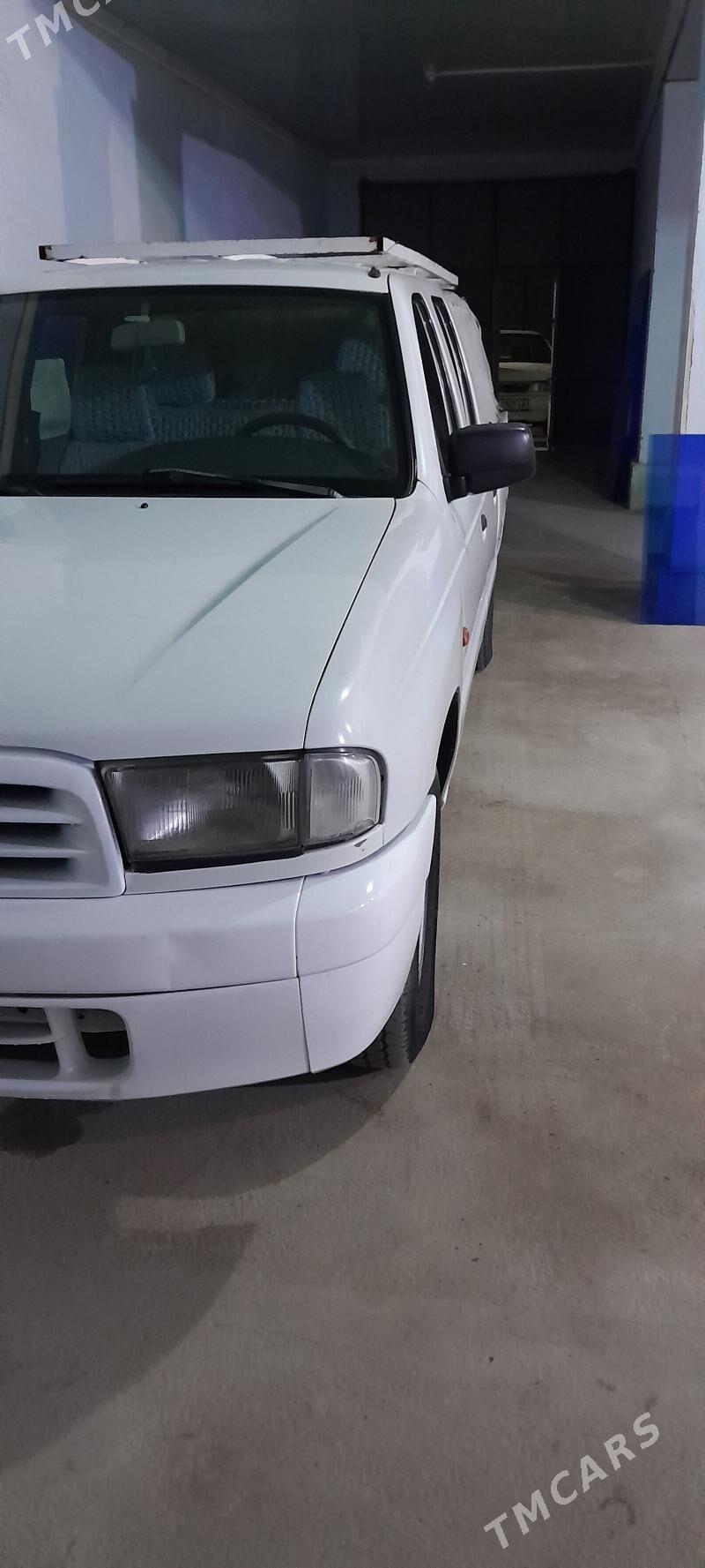 Mazda B2000 2003 - 105 000 TMT - Sakar - img 1