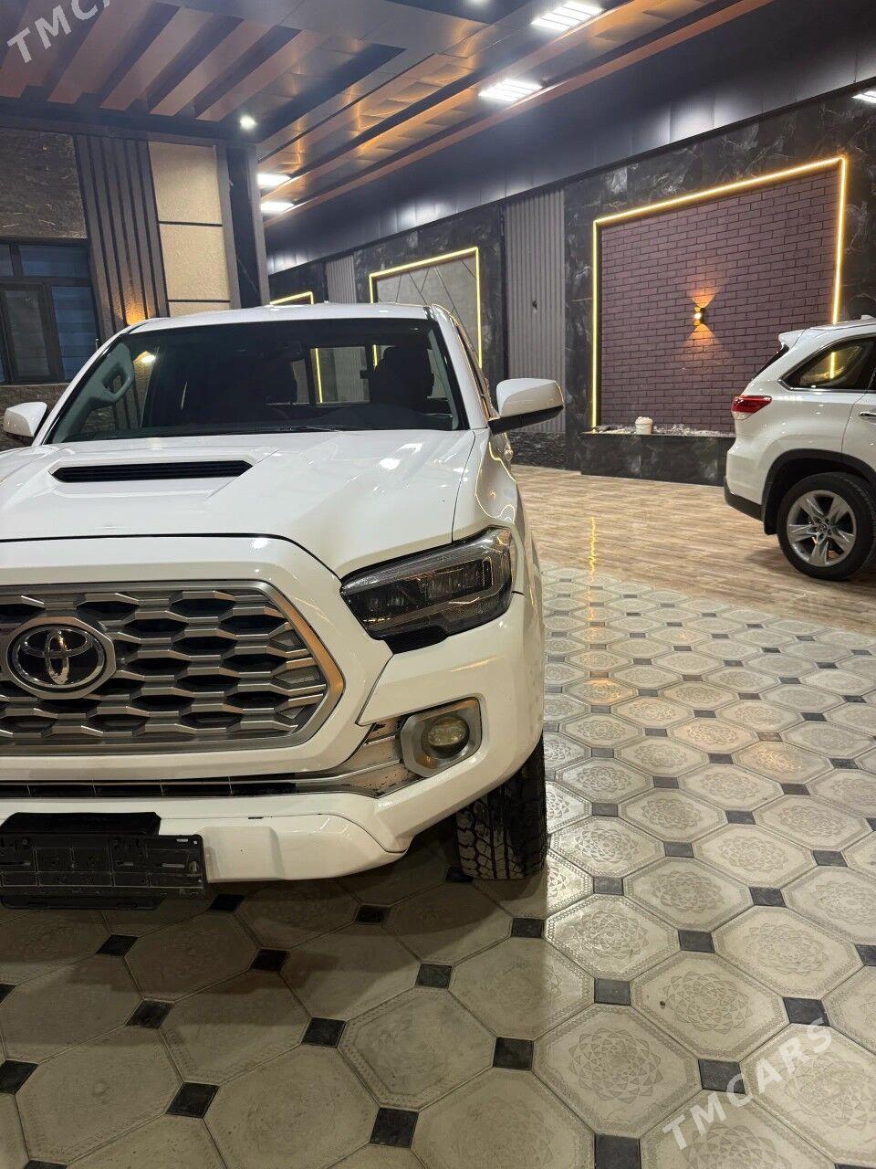 Toyota Tacoma 2022 - 380 000 TMT - Aşgabat - img 1