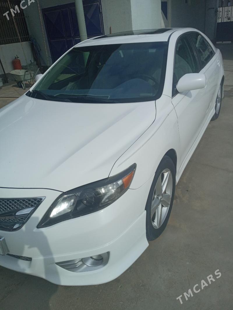 Toyota Camry 2011 - 250 000 TMT - Esenguly - img 1