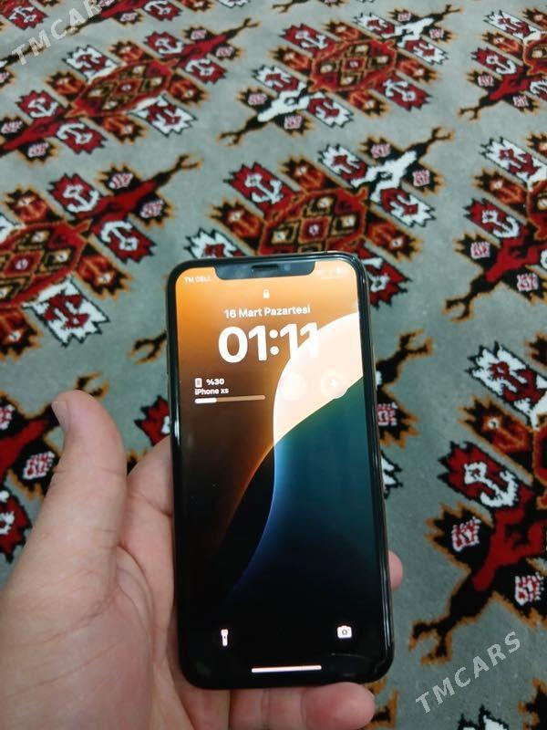 iphone xs - Бахарден - img 1