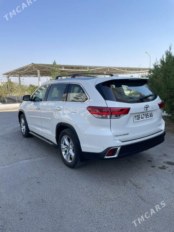 Toyota Highlander 2017 - 445 000 TMT - Aşgabat - img 1