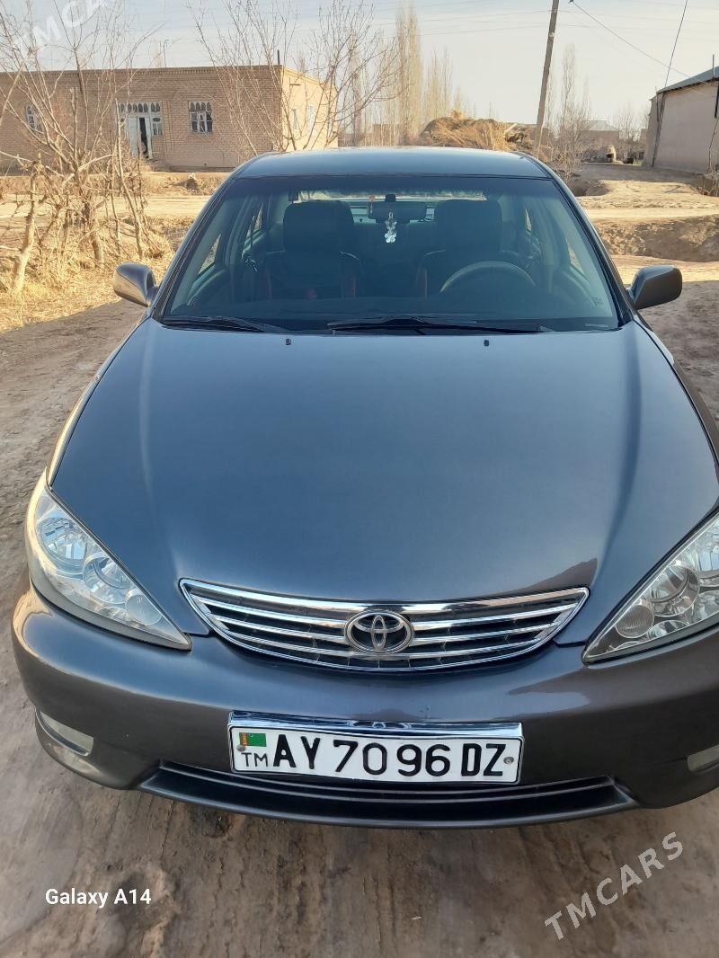 Toyota Camry 2005 - 200 000 TMT - Гурбансолтан Едже - img 1