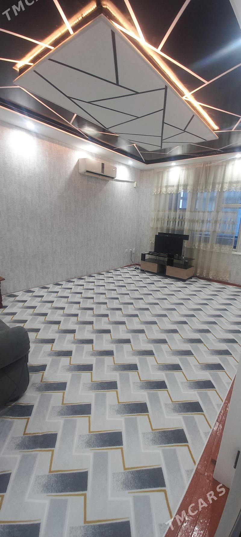 arenda jay - Mary - img 1